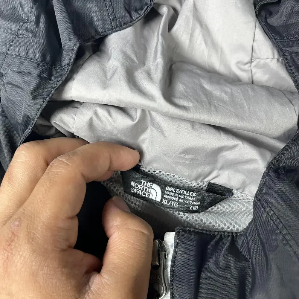 The North Face Jacket Girls XL 18 Gray Hooded Full Zip Waterproof Rain Coat